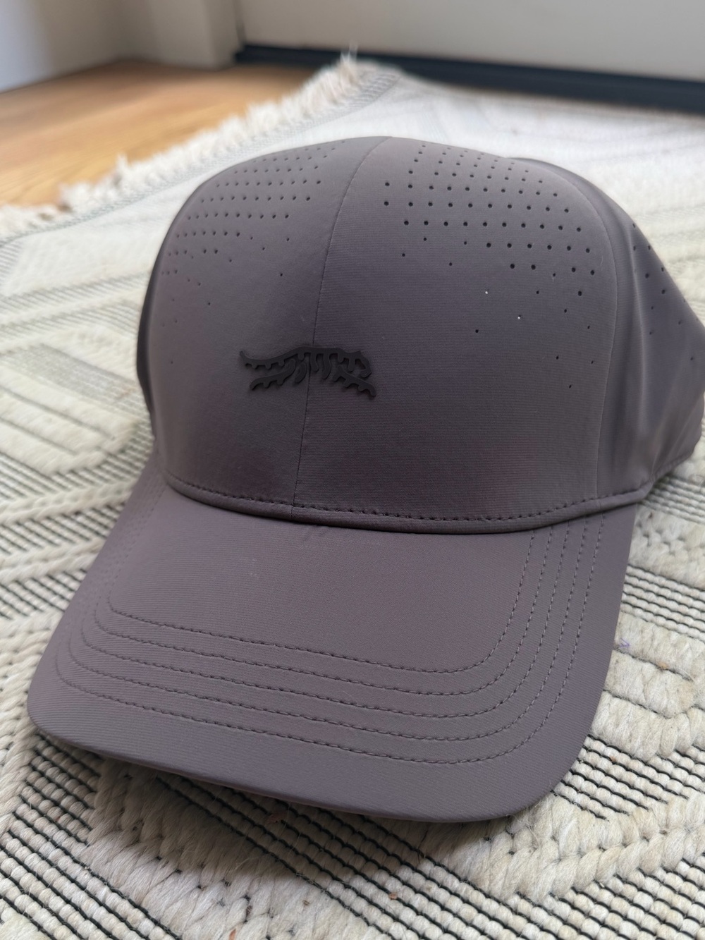 Sun Day Red x Tiger Woods Adjustable Snapback Hat golfer size Reg Cypress Tour